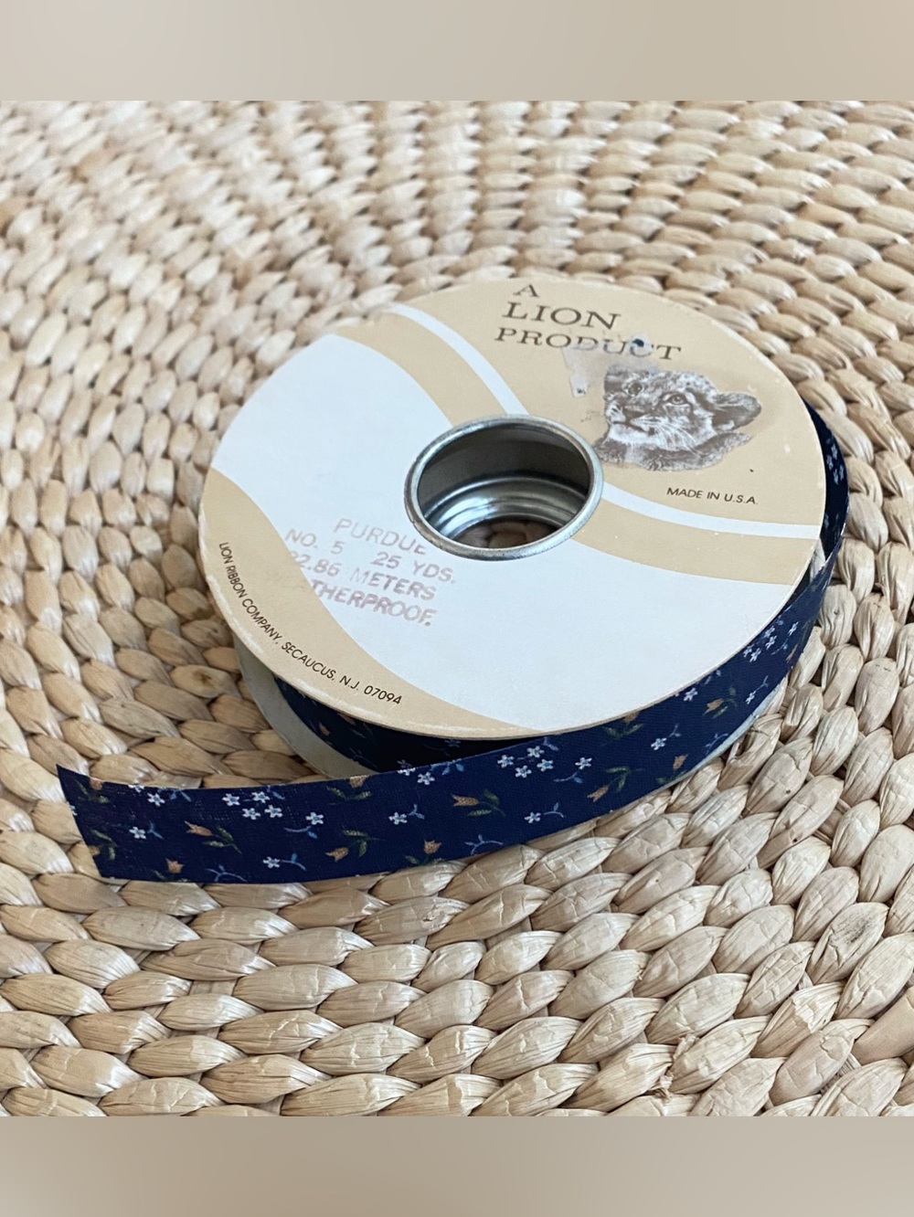 VTG Lion Ribbon Co. Navy Floral Craft Ribbon Spool Purdue Ditzy Flowers